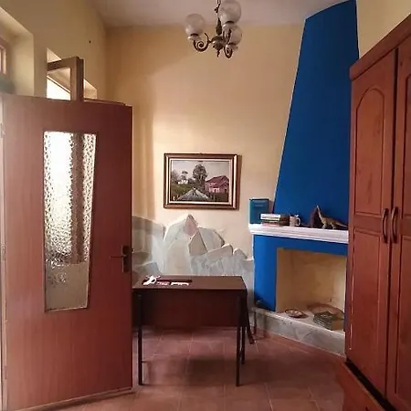 度假居 Casa Vacanze Sos Vrades 斯库索港